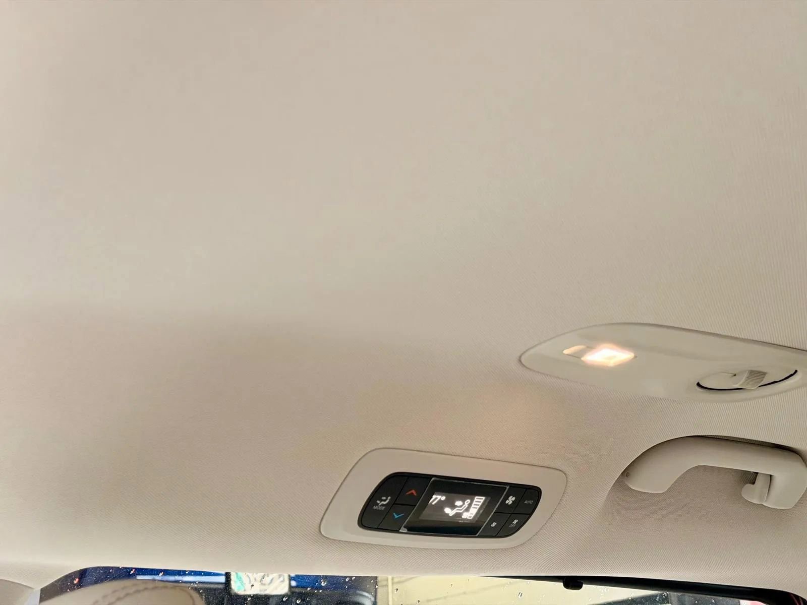 Used 2020 Chrysler Pacifica Touring-L Plus FWD image 15