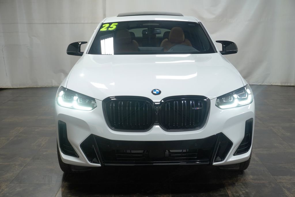 Used 2025 BMW X4 M40i image 8