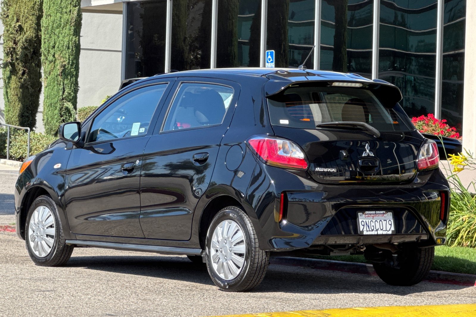 Used 2024 Mitsubishi Mirage ES FWD image 6