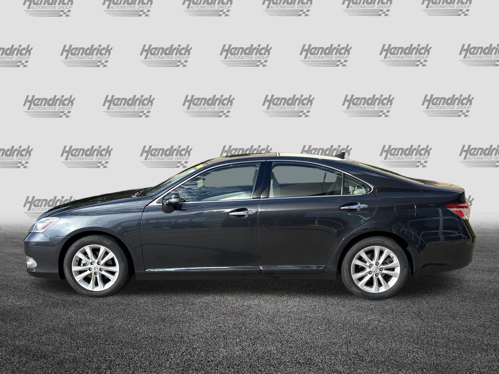 Used 2011 Lexus ES 350 w/ Preferred Accessory Package FWD image 7
