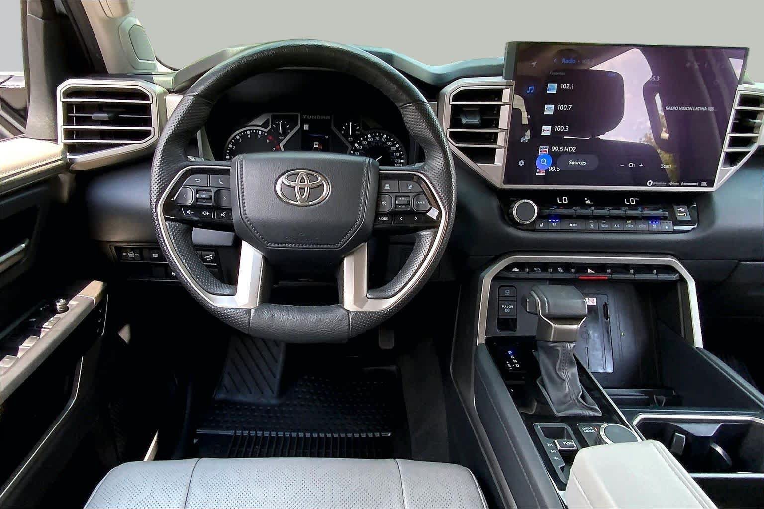 Used 2023 Toyota Tundra Limited AWD/4WD image 6
