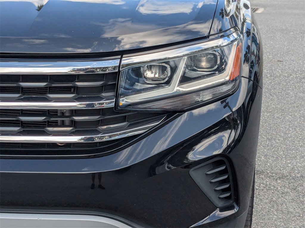 Used 2020 Volkswagen Atlas Cross Sport SE w/ Towing Package image 9