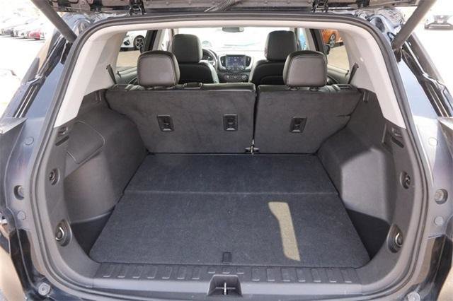 Used 2024 GMC Terrain SLT image 7