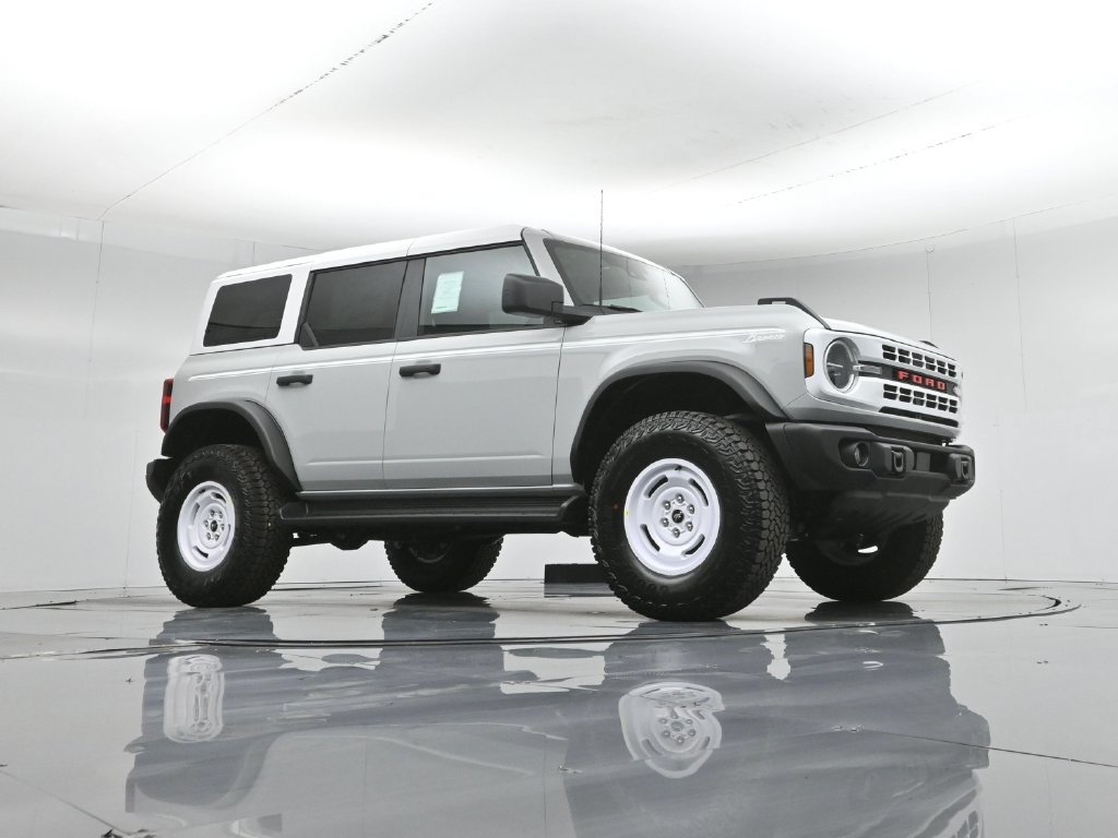 New 2026 Ford Bronco Heritage Edition AWD/4WD image 3