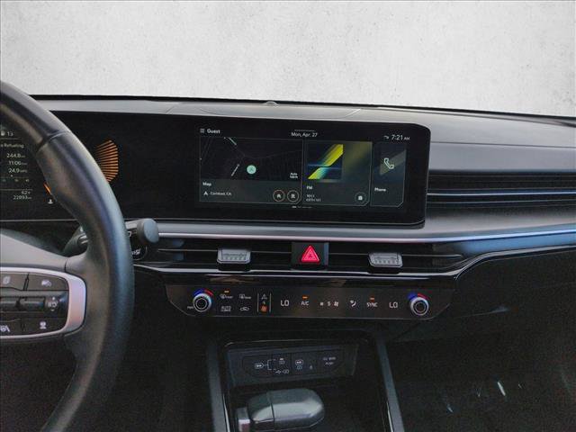 Used 2025 Kia K5 GT-Line w/ GT-Line Premium Package FWD image 15
