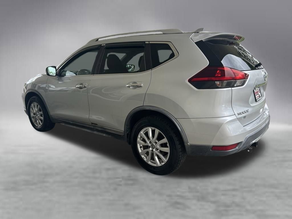 Used 2018 Nissan Rogue SV FWD image 4