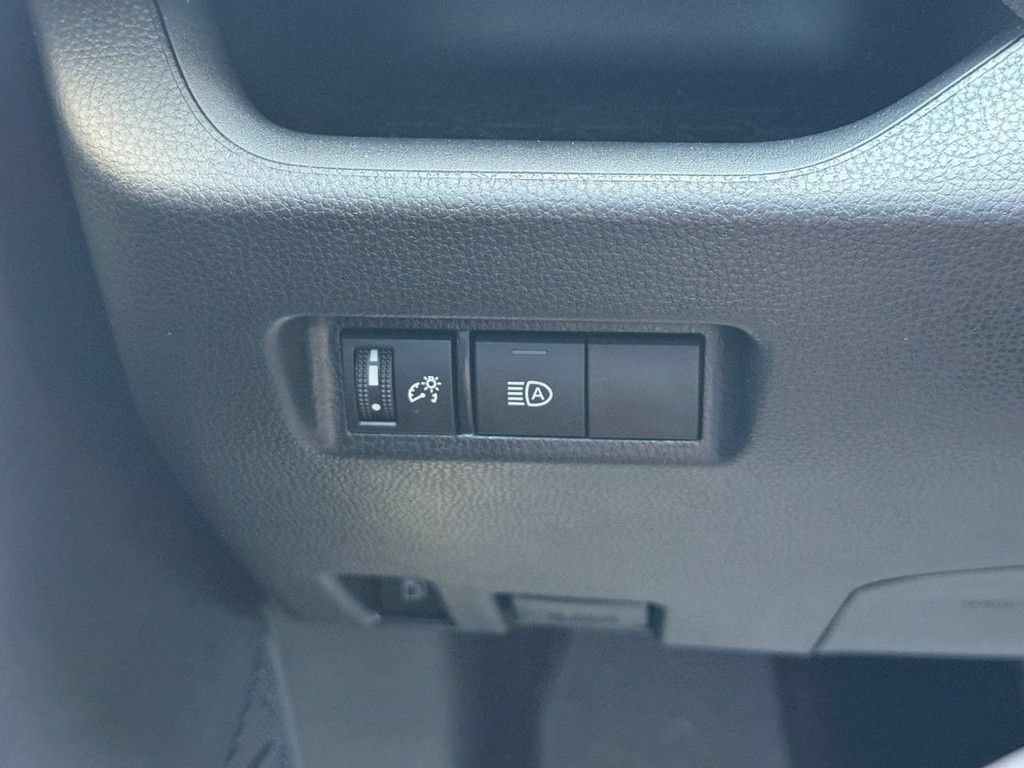Certified 2025 Toyota RAV4 LE AWD/4WD image 25