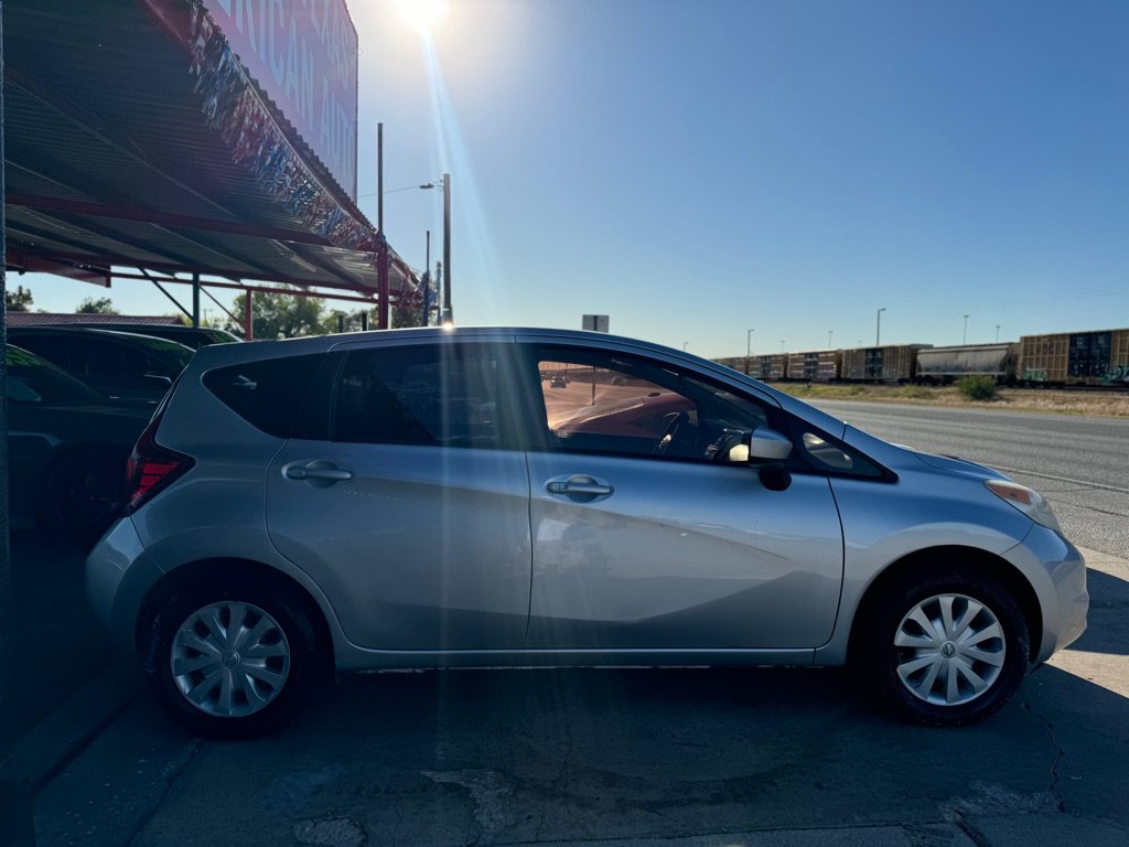 Used 2016 Nissan Versa Note SV FWD image 21