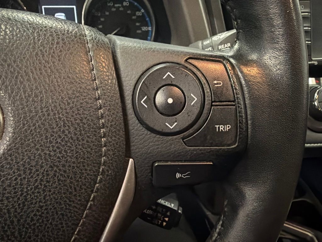 Used 2017 Toyota RAV4 Platinum AWD/4WD image 21