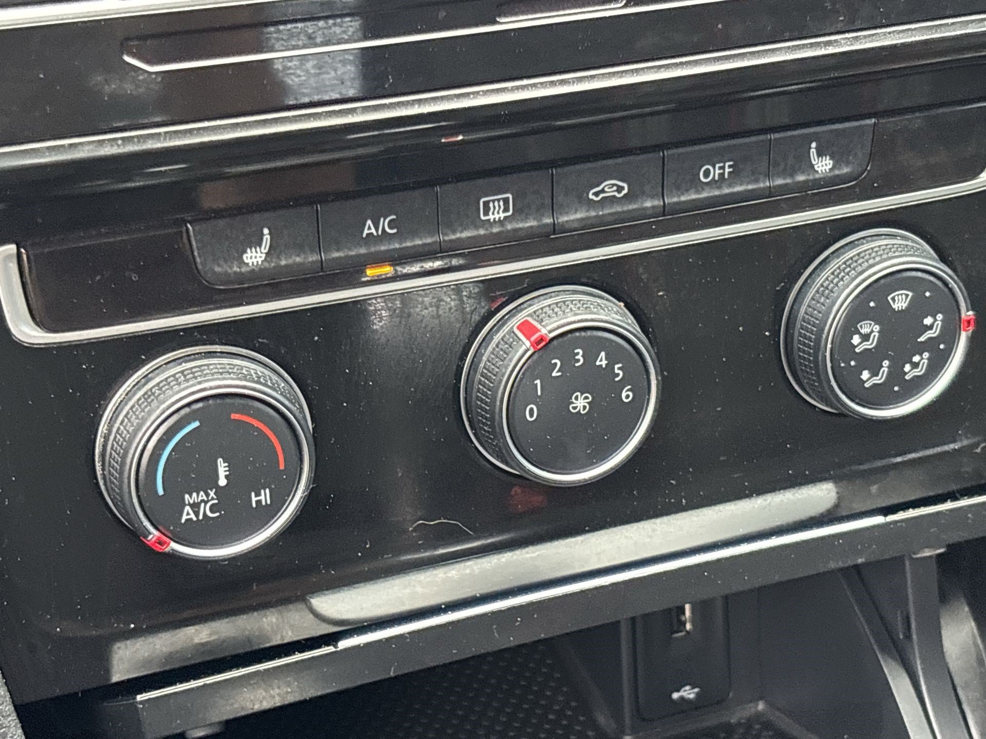 Used 2019 Volkswagen GTI 4-Door FWD image 19