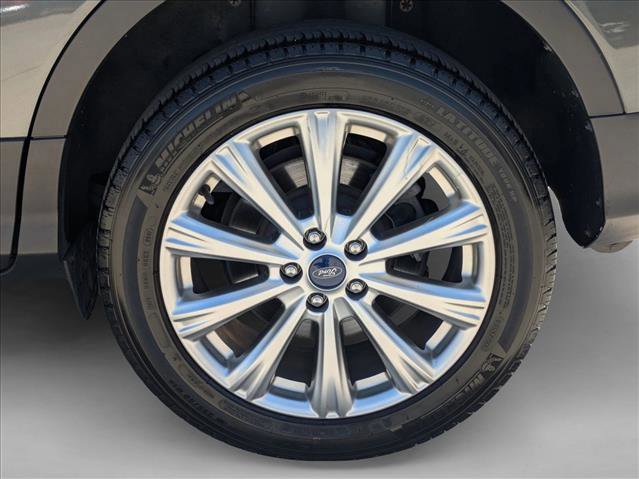 Used 2017 Ford Escape Titanium AWD/4WD image 22