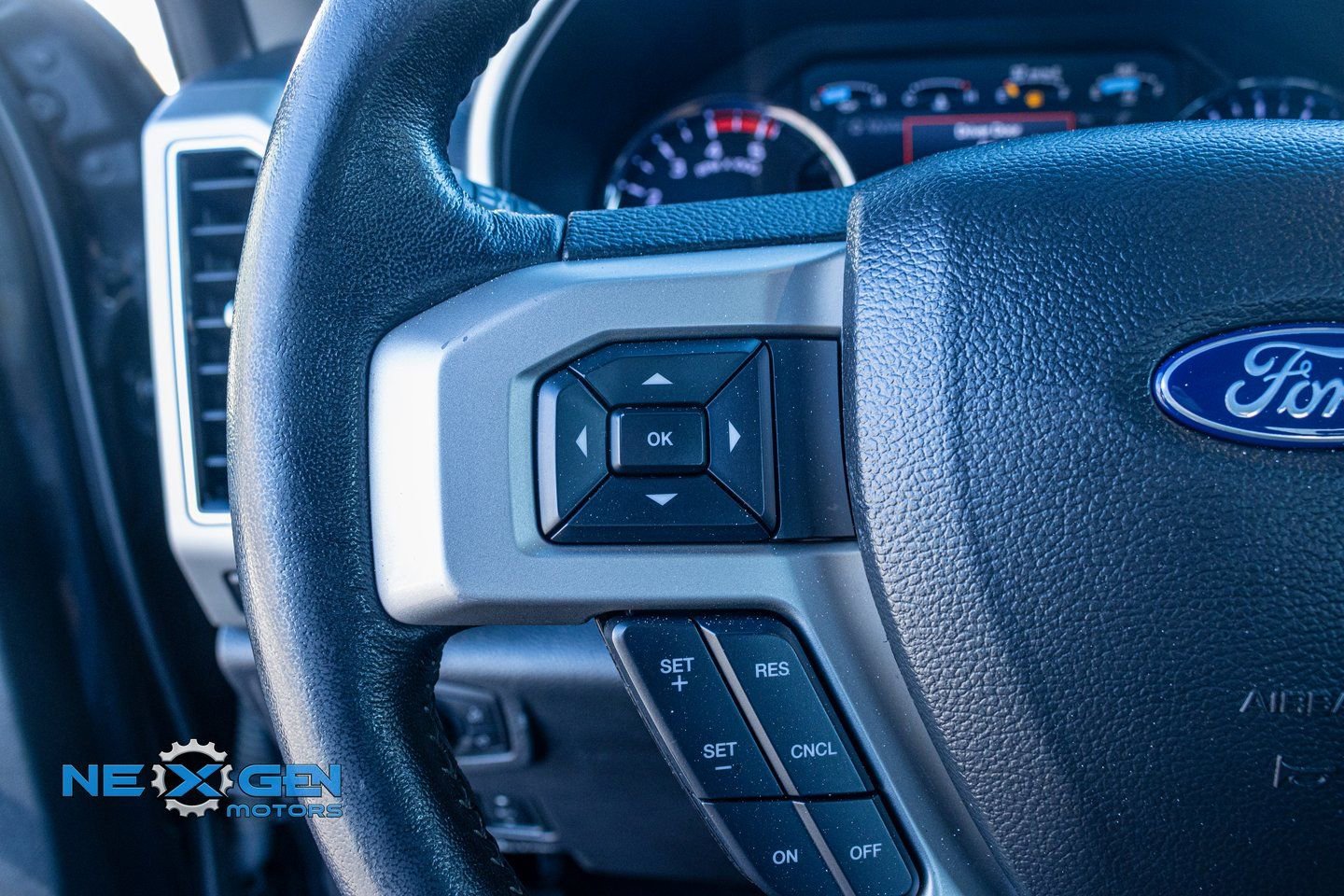 Used 2019 Ford F350 Lariat w/ Lariat Ultimate Package image 17