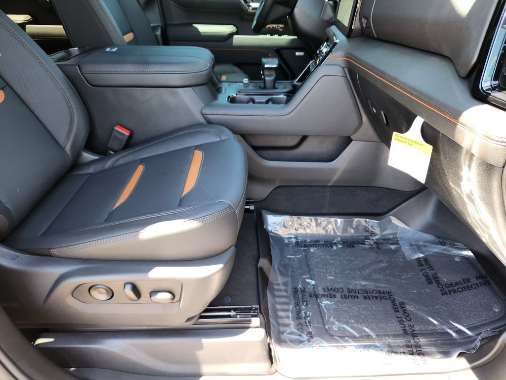New 2026 GMC Sierra 1500 AT4 w/ AT4 Premium Package AWD/4WD image 16