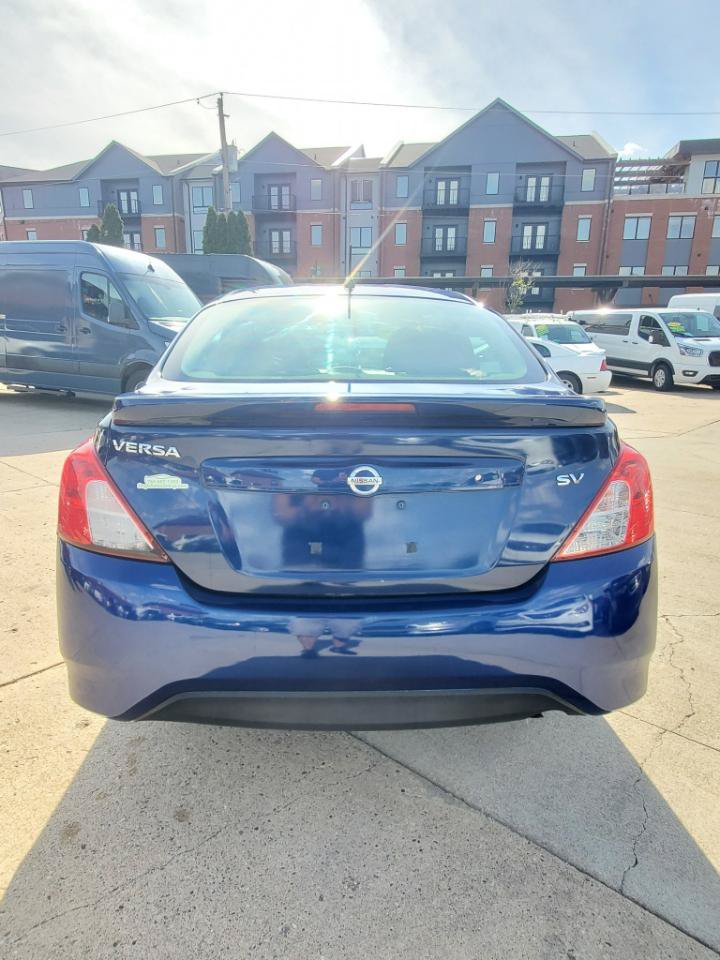Used 2018 Nissan Versa SV FWD image 8