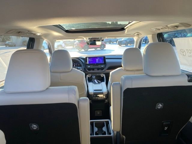 New 2026 Toyota Grand Highlander Limited image 16