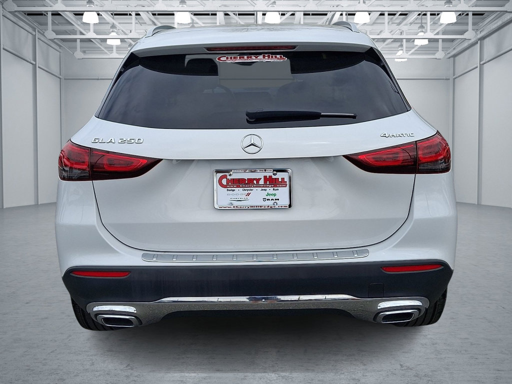 Used 2021 Mercedes-Benz GLA 250 4MATIC image 4