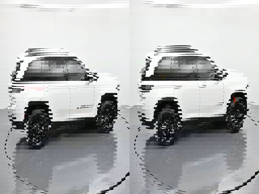 New 2025 Jeep Grand Cherokee Limited image 42