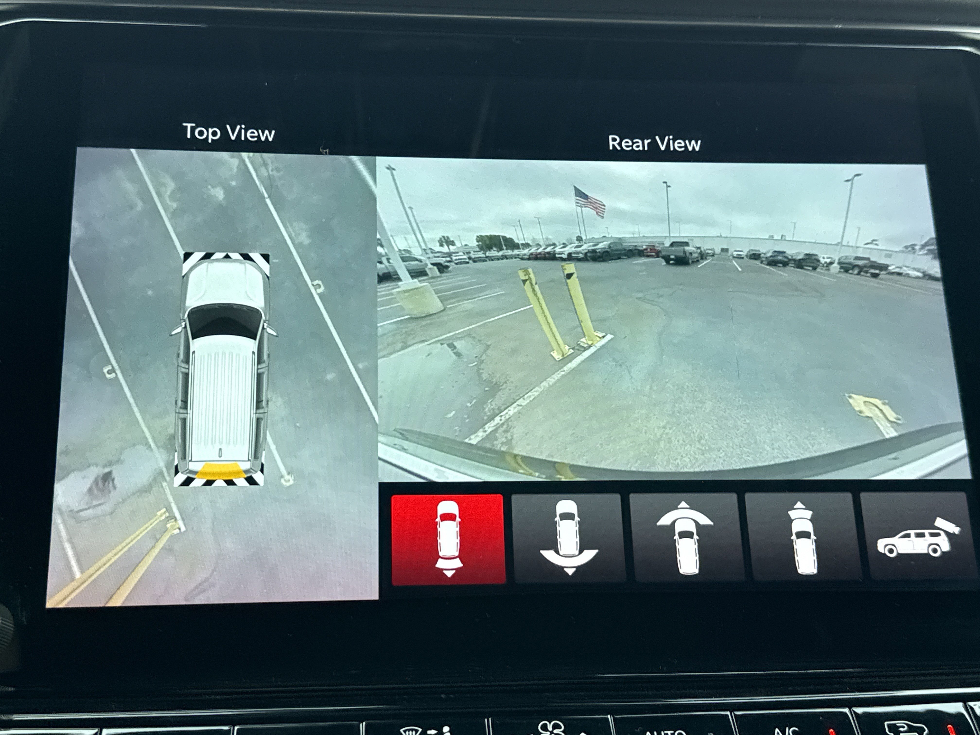 Used 2022 Jeep Grand Wagoneer Series II w/ Premium Group II image 25