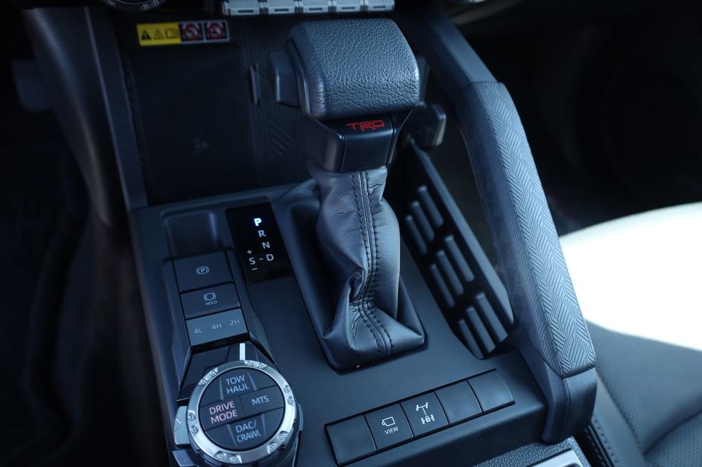 Used 2025 Toyota 4Runner TRD Off-Road Premium image 10