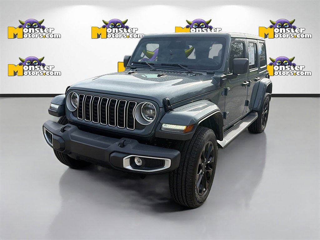 Used 2025 Jeep Wrangler Unlimited Sahara image 1