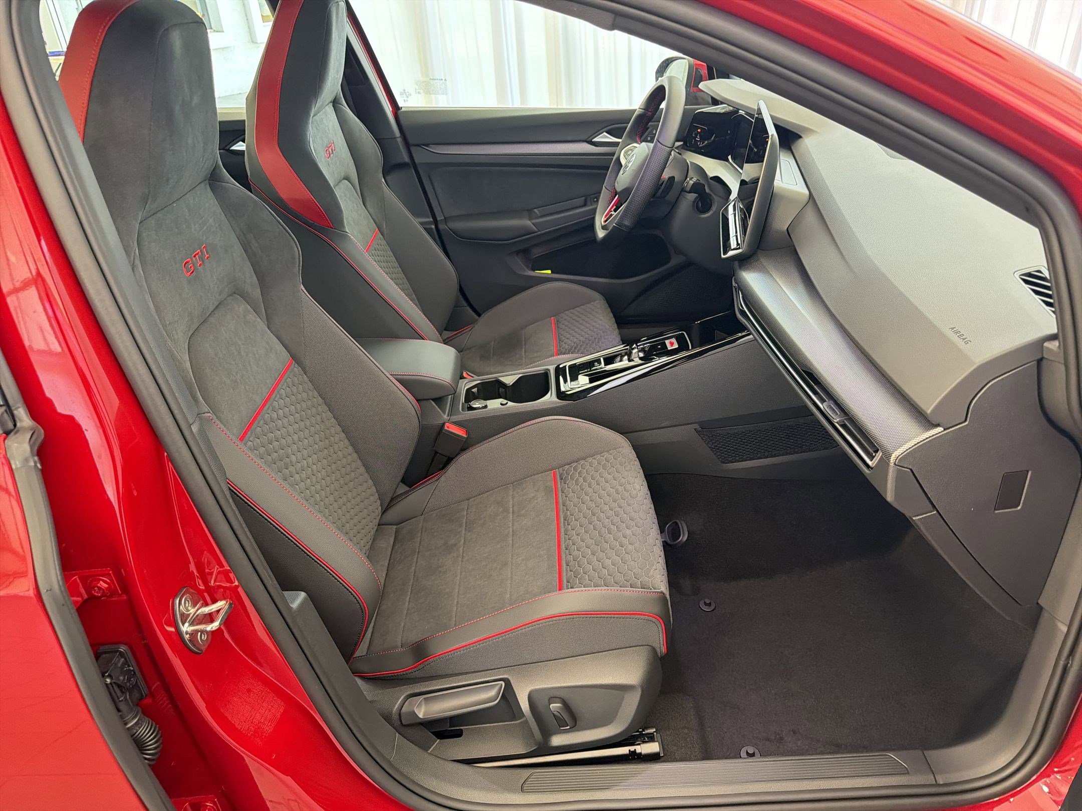 New 2026 Volkswagen Golf SE image 31