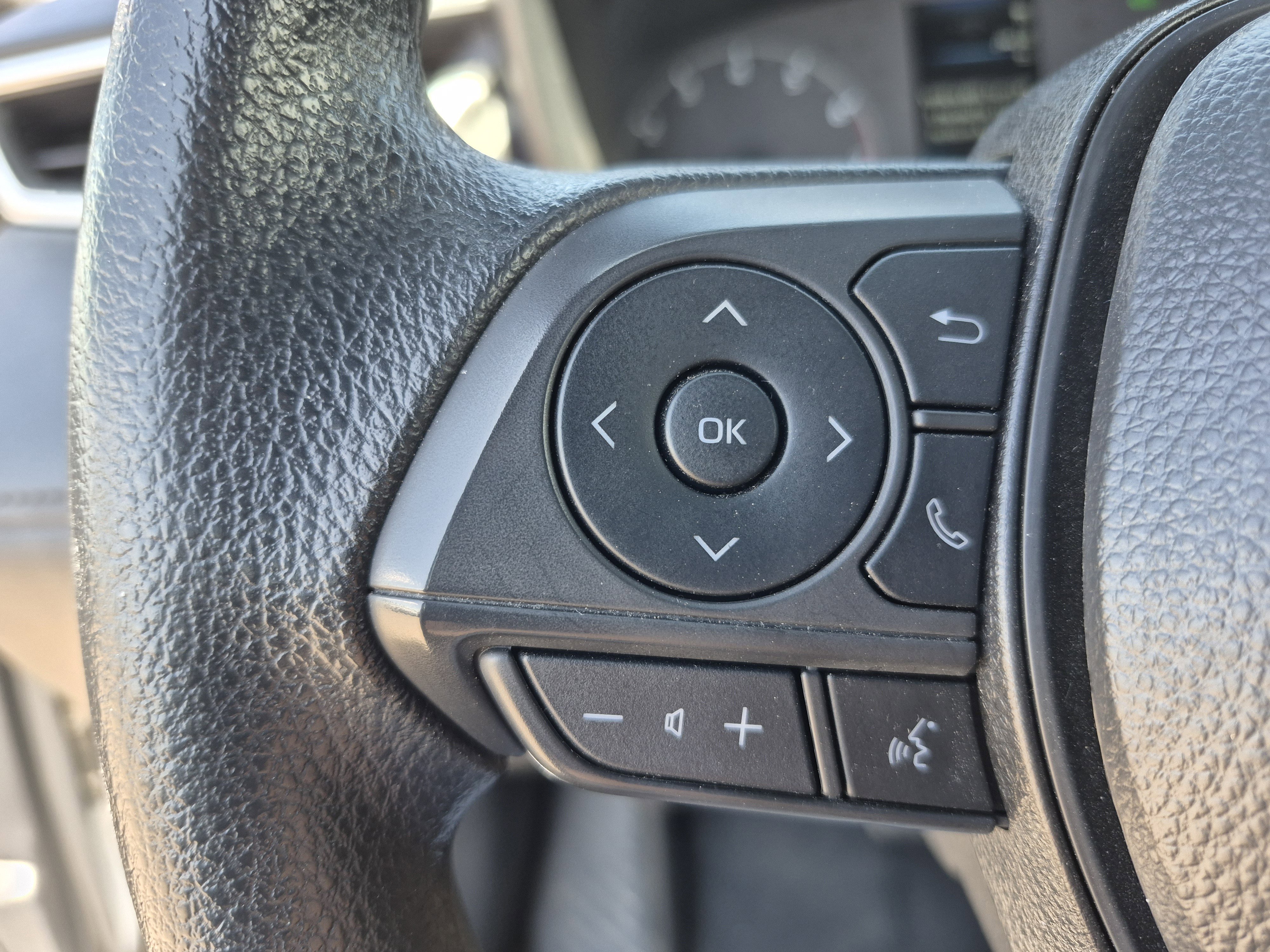 Used 2025 Toyota Corolla Cross AWD Hybrid image 26