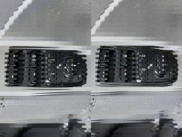 Certified 2021 Kia Niro LX image 17