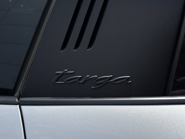 Certified 2025 Porsche 911 Targa 4 GTS AWD/4WD image 31