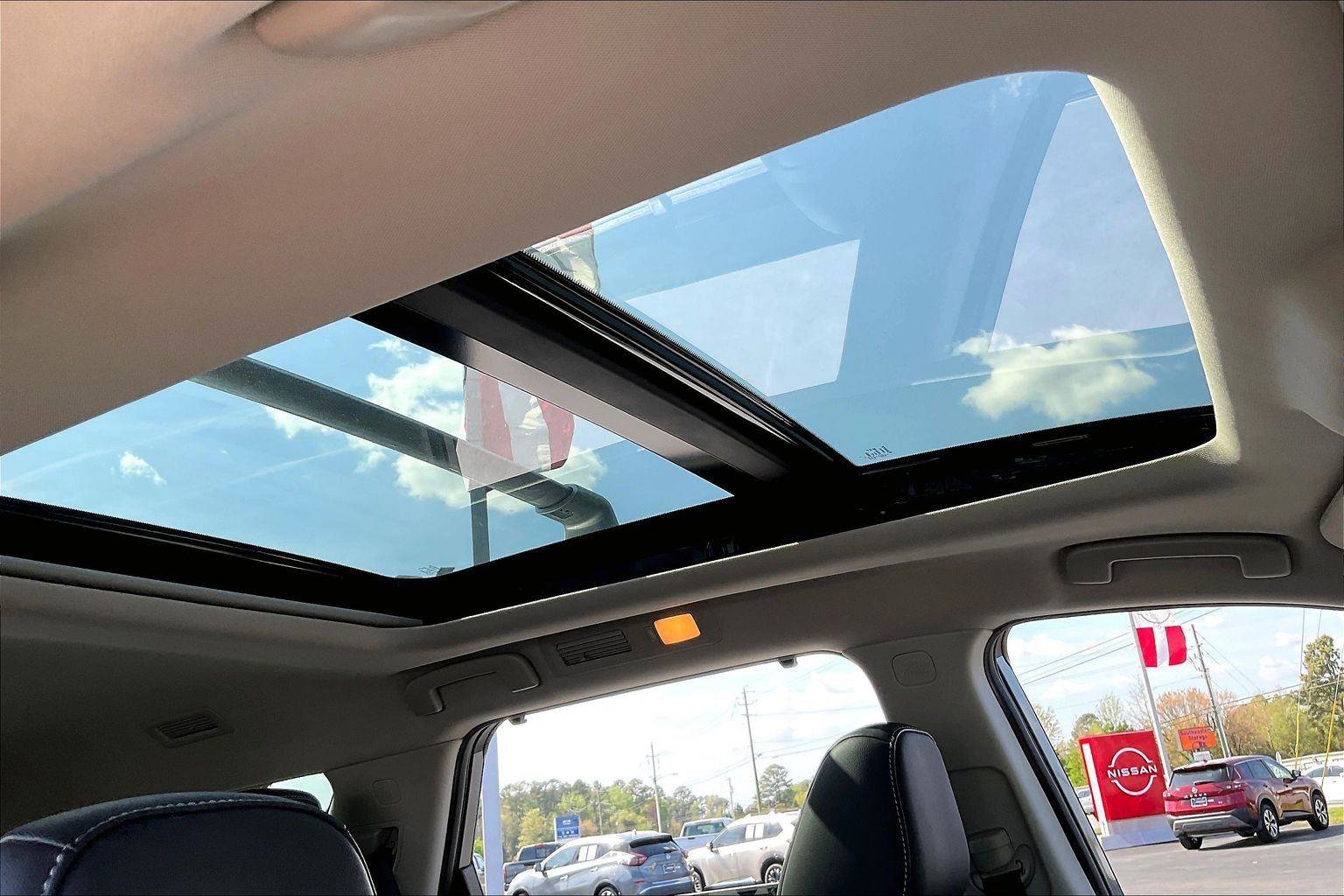 Certified 2024 Nissan Pathfinder SL w/ SL Premium Package image 23