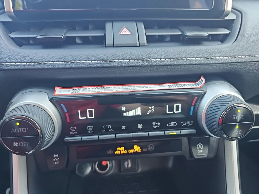 Used 2025 Toyota RAV4 XLE w/ Convenience Package FWD image 24