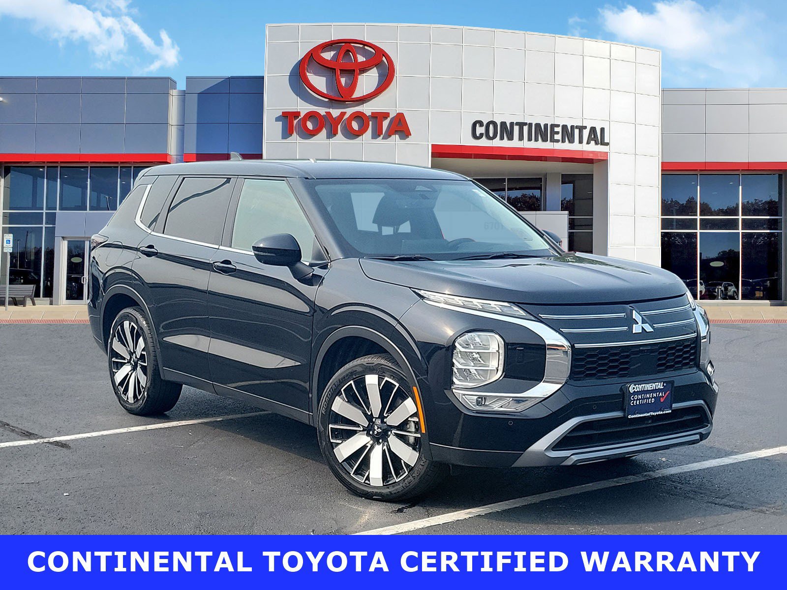 Used 2025 Mitsubishi Outlander SE