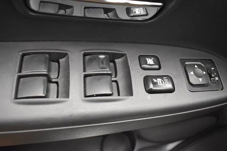 Used 2025 Mitsubishi Outlander Sport LE AWD/4WD image 21