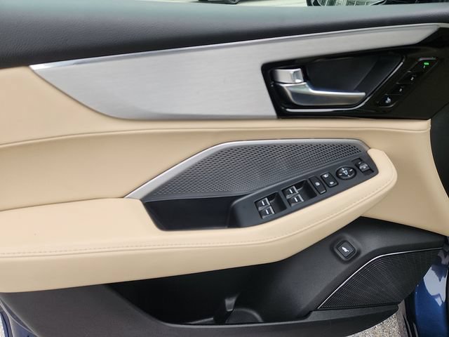 Certified 2025 Acura MDX SH-AWD image 12