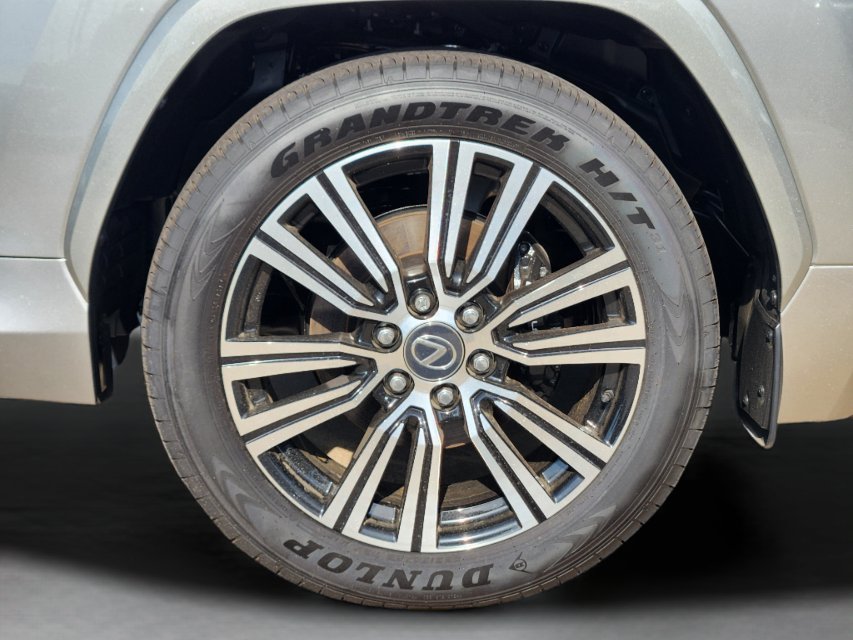 New 2026 Lexus LX 600 4WD w/ Luxury Package image 6