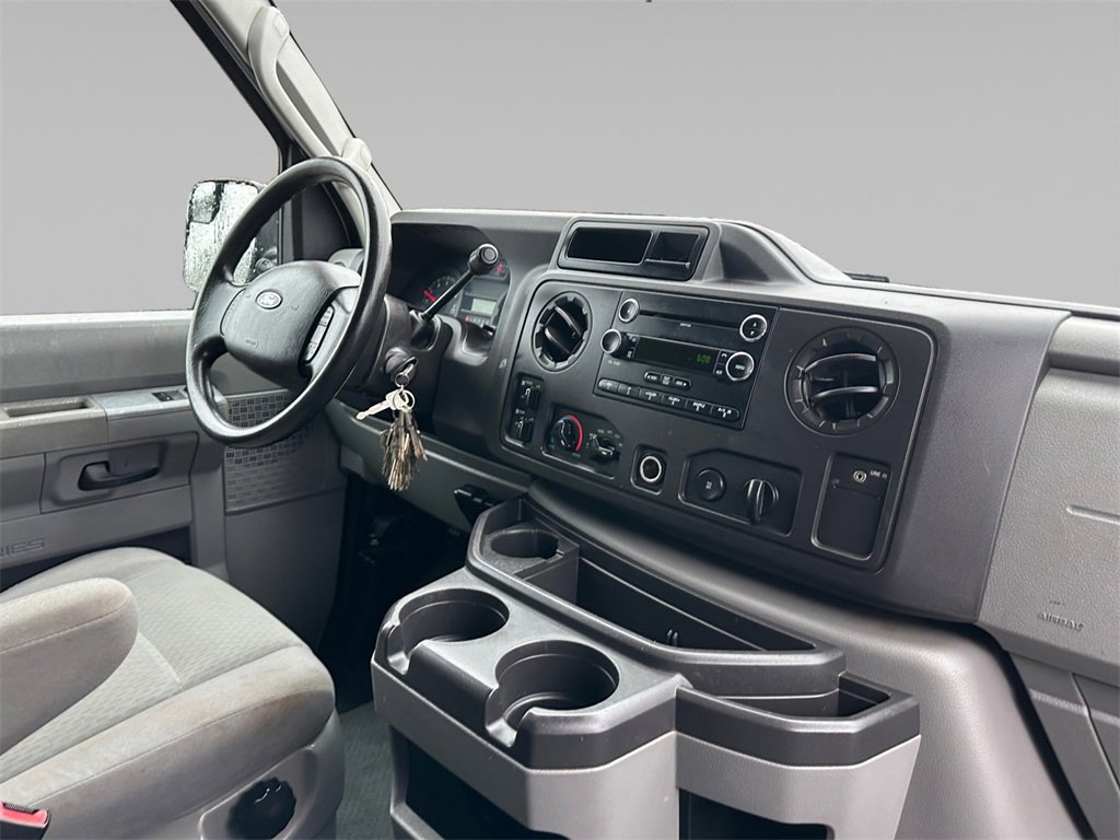 Used 2011 Ford E-350 and Econoline 350 XLT image 19