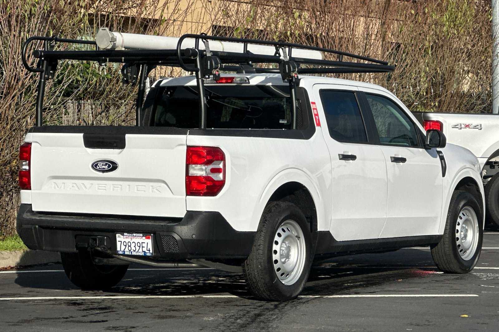 Used 2025 Ford Maverick XLT w/ Equipment Group 302A image 3