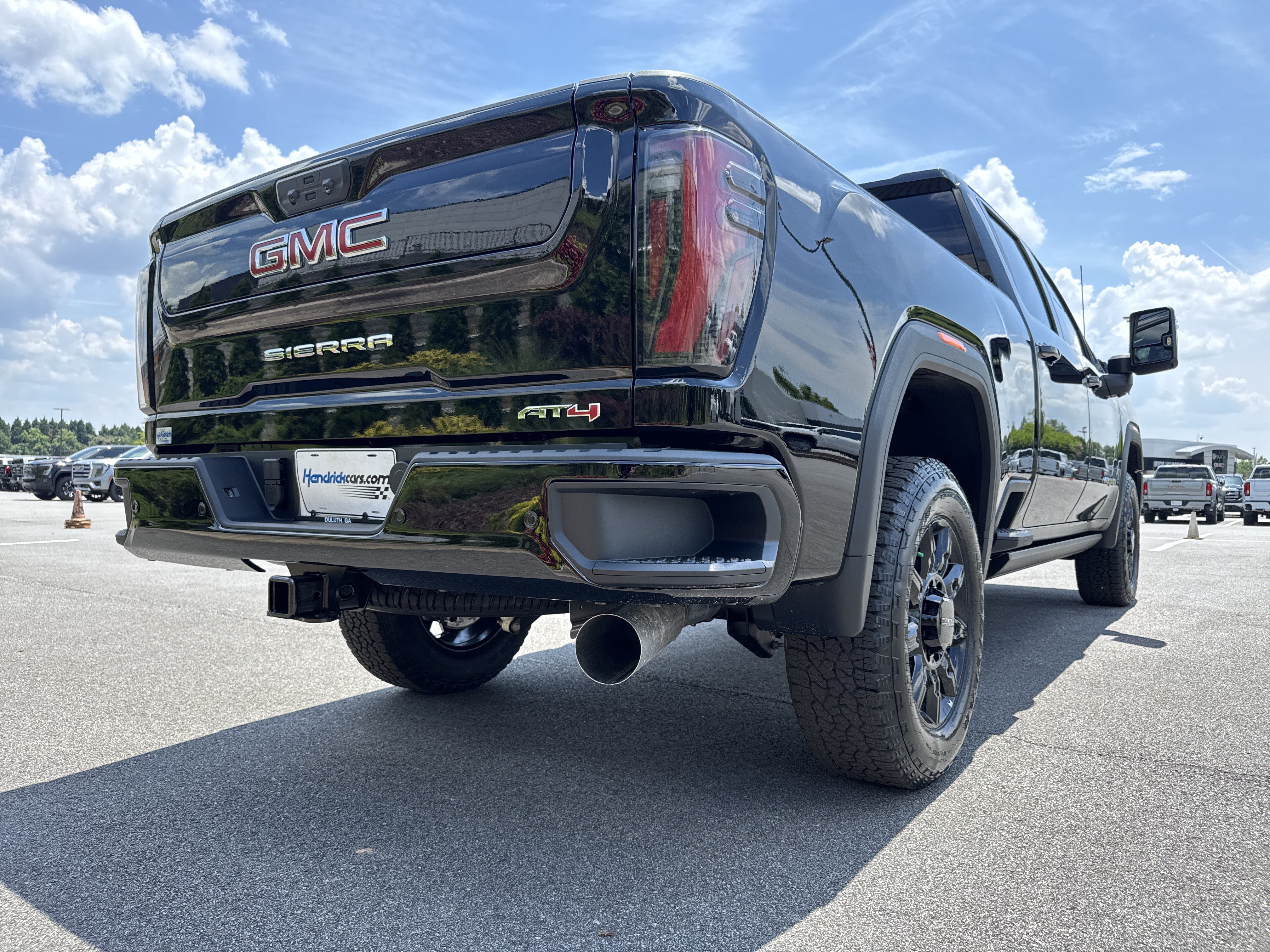 New 2026 GMC Sierra 2500 AT4 w/ AT4 Premium Plus Package AWD/4WD image 12