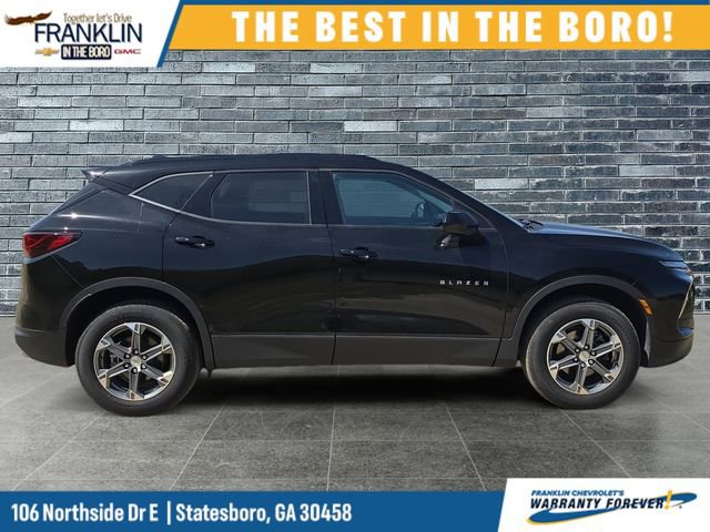 Used 2024 Chevrolet Blazer LT w/ Convenience Package FWD image 6