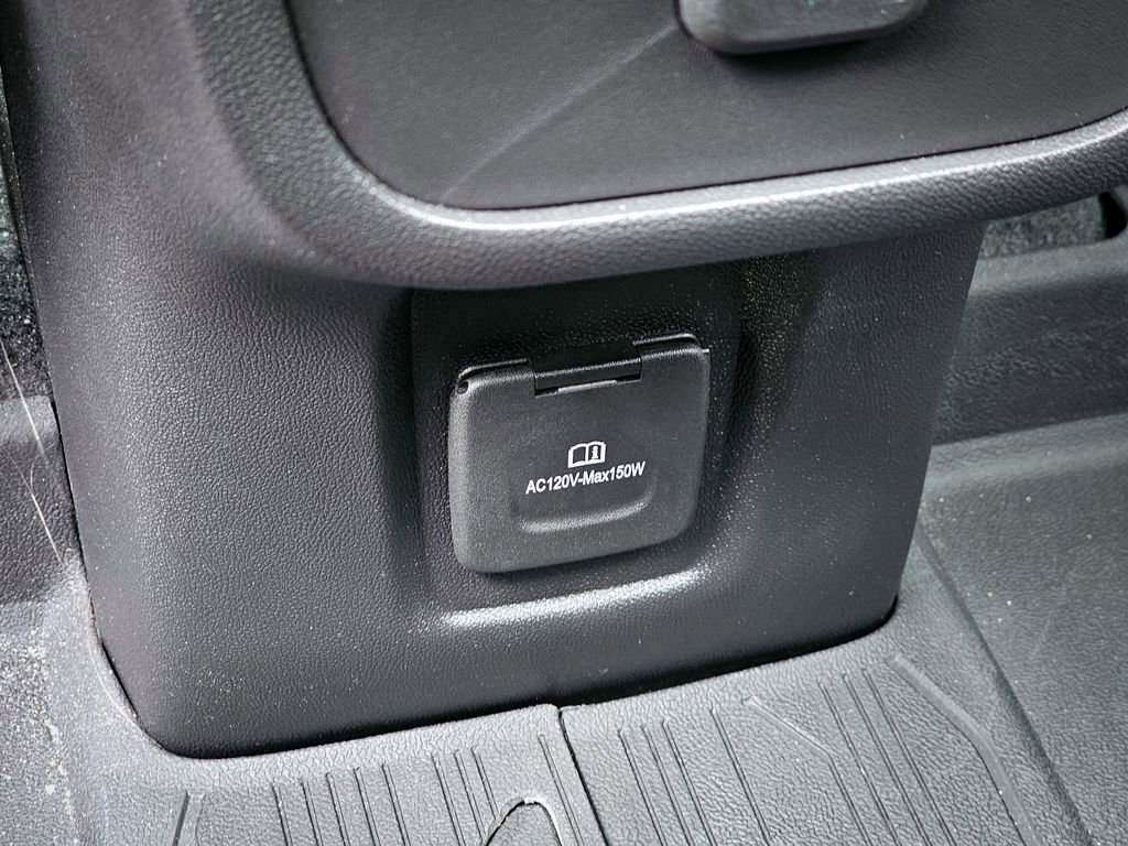 Certified 2022 GMC Terrain AT4 w/ Tech Package AWD/4WD image 35