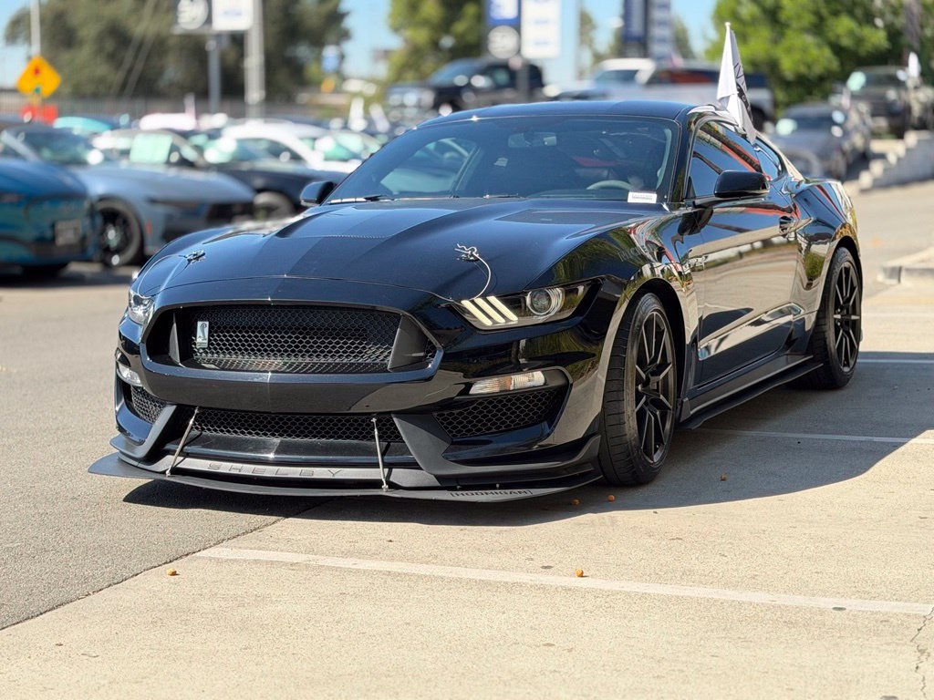 Used 2016 Ford Mustang Shelby GT350 w/ Technology Package RWD image 5