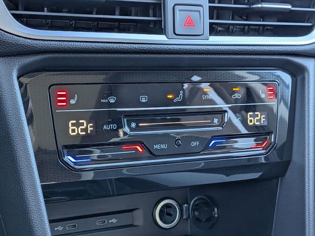 New 2026 Volkswagen Taos SE image 20