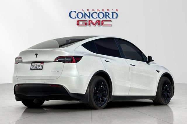 Used 2021 Tesla Model Y Long Range image 4