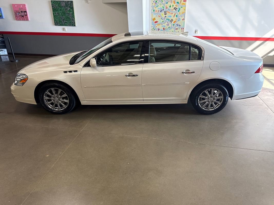 Used 2011 Buick Lucerne CXL image 74