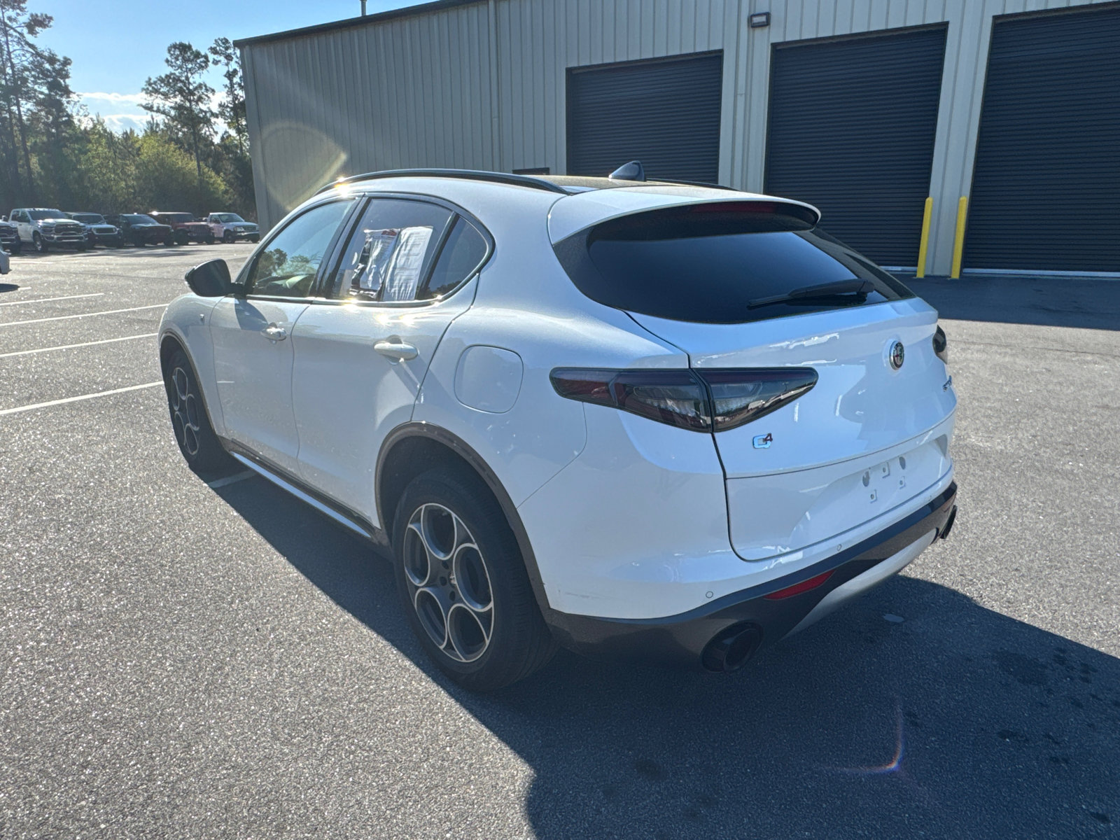 Used 2024 Alfa Romeo Stelvio Ti image 7