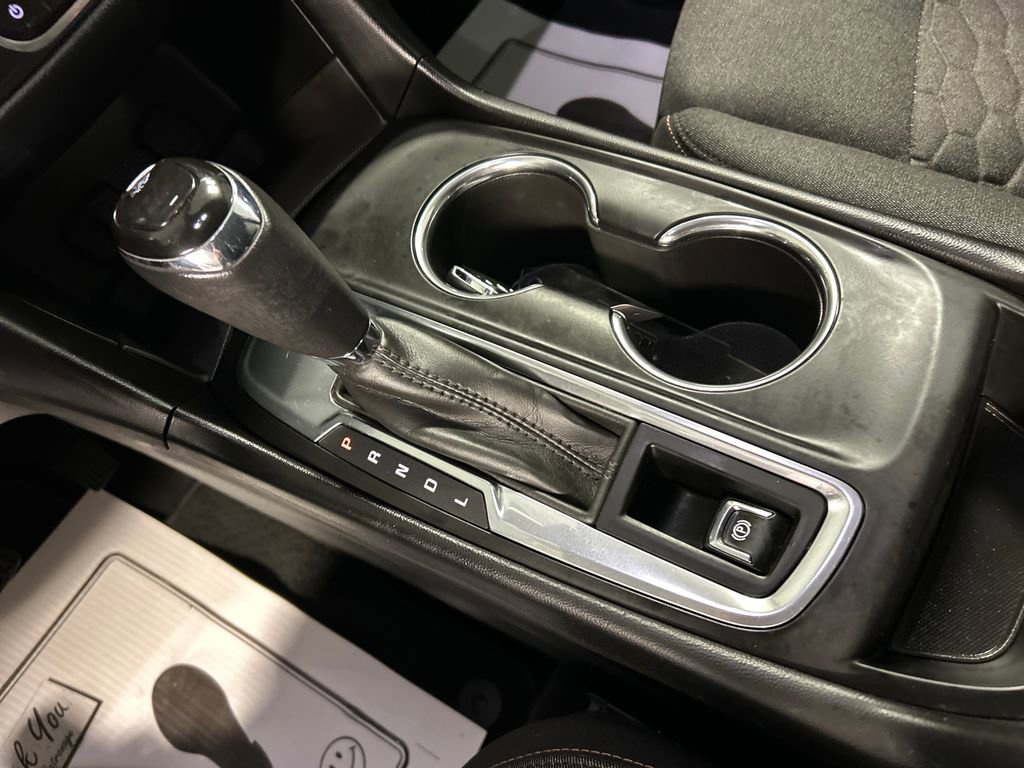 Used 2018 Chevrolet Equinox LT image 20