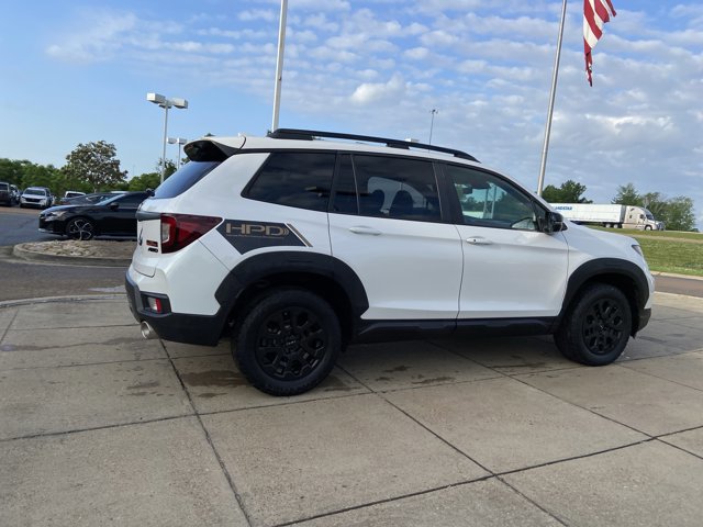 Used 2023 Honda Passport TrailSport image 12