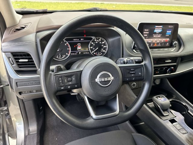 Used 2023 Nissan Rogue S AWD/4WD image 21