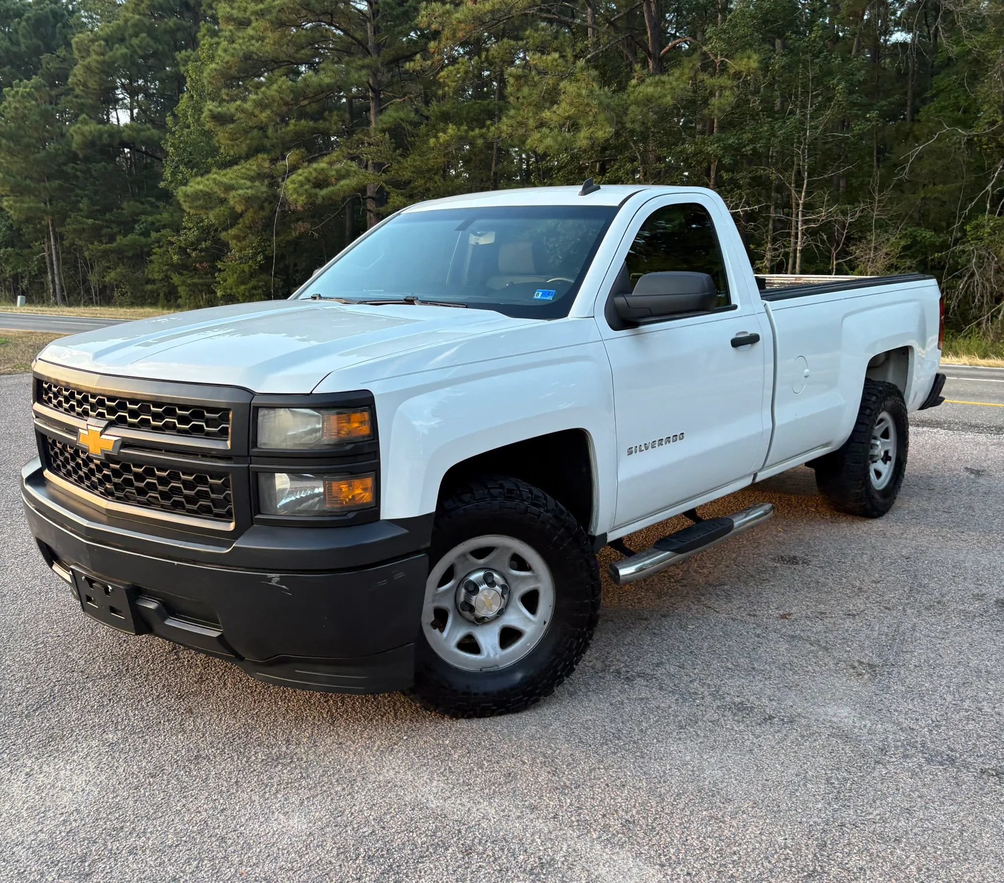 Used 2014 Chevrolet Silverado 1500 W/T RWD image 2