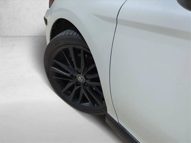 Used 2019 Toyota Camry XSE FWD image 10