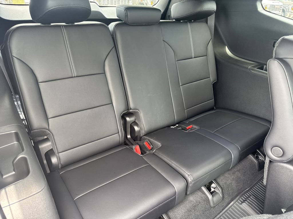 New 2026 GMC Acadia Elevation w/ Elevation Premium Package FWD image 12